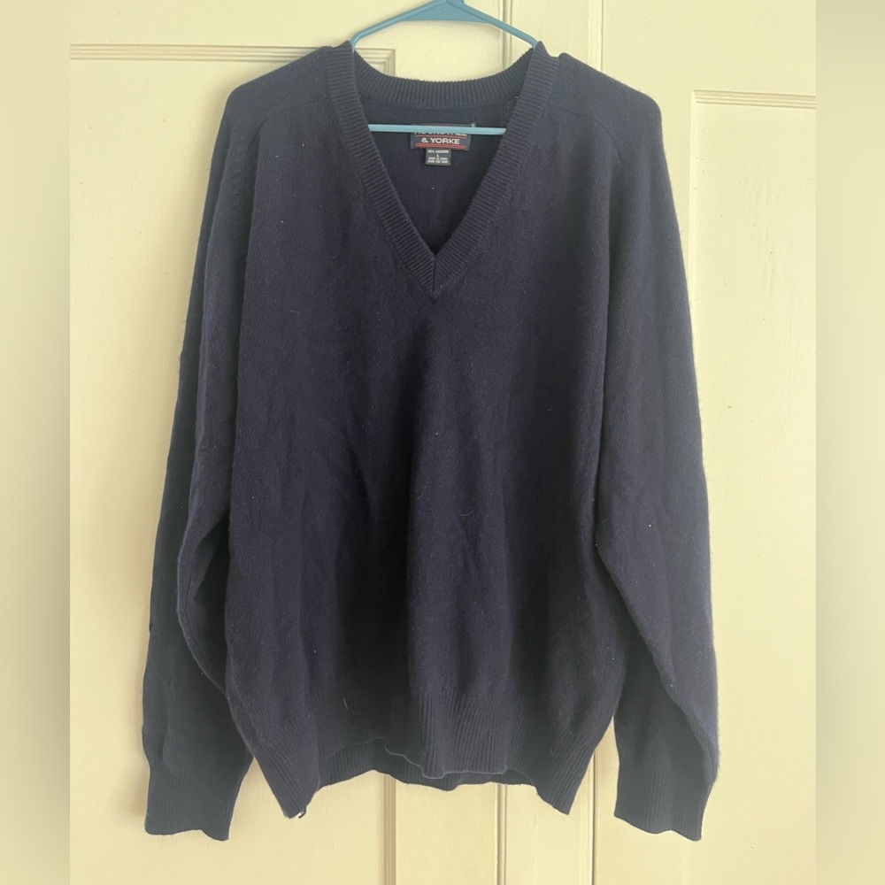 Roundtree & Yorke Sweater